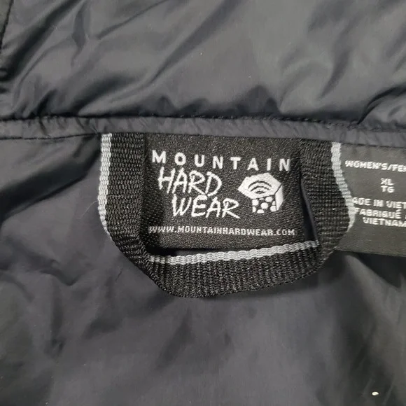 Mountain Hardwear Black Utility Jacket with Hood - Picture 9 of 16